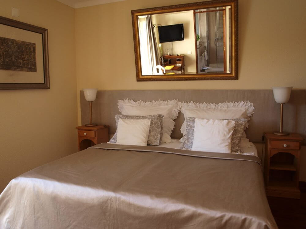 Das gemütliche und komfortable Zimmer Yasmin in der Vila de Sol ist ideal für einen erholsamen Urlaub in Strand- und Naturnähe.
